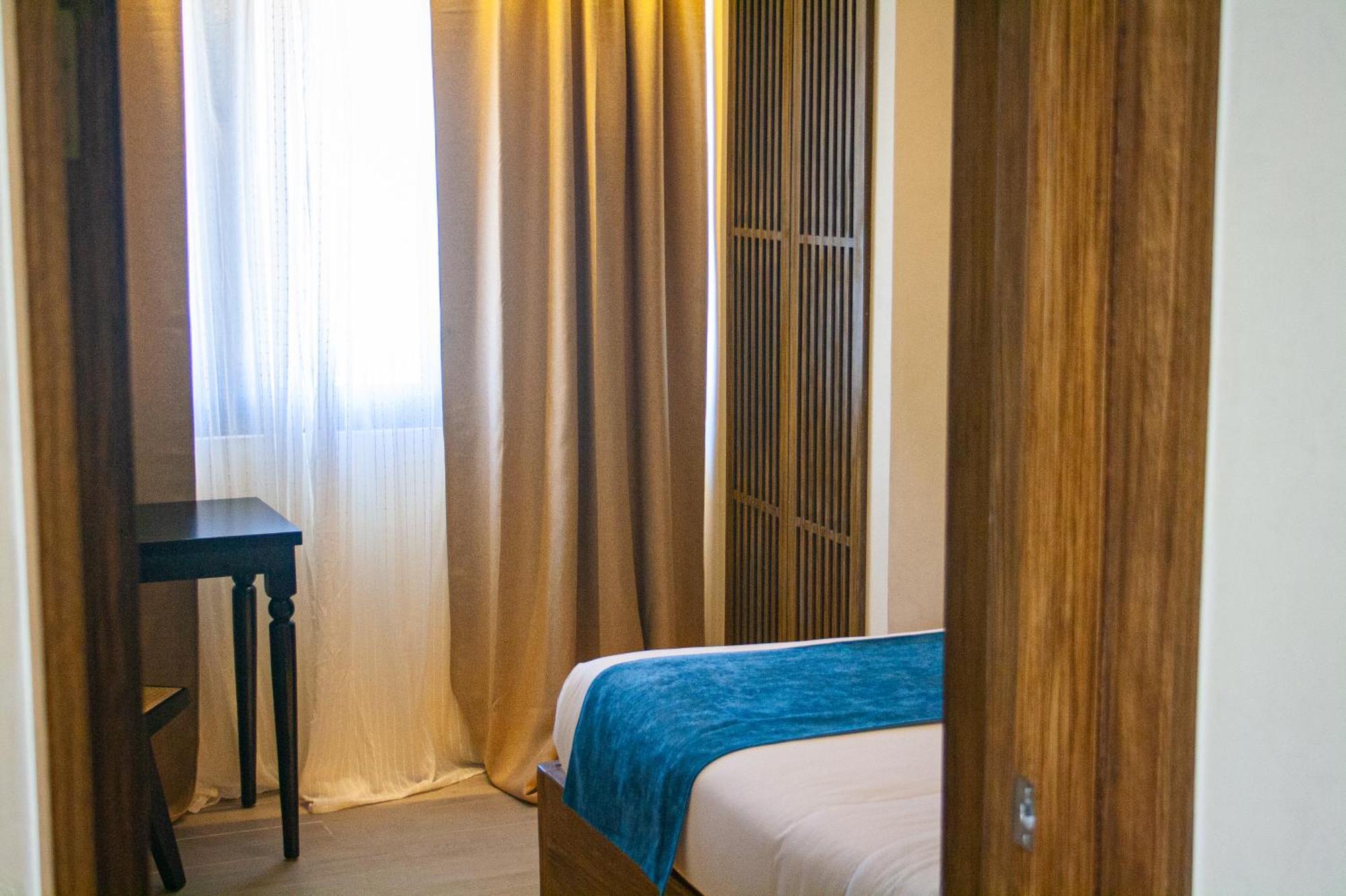 Elijah Hotel Dasmarinas Dış mekan fotoğraf