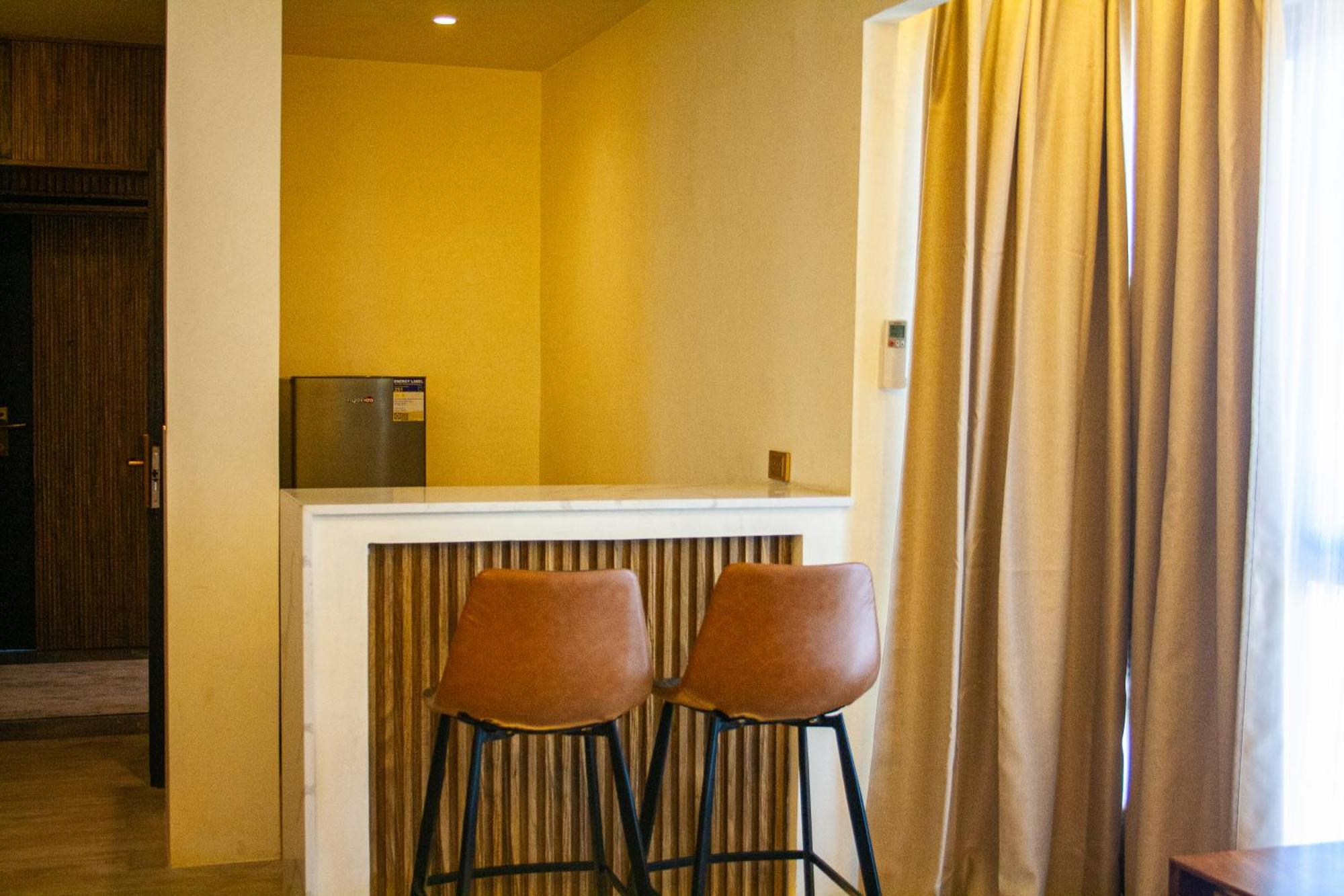 Elijah Hotel Dasmarinas Dış mekan fotoğraf