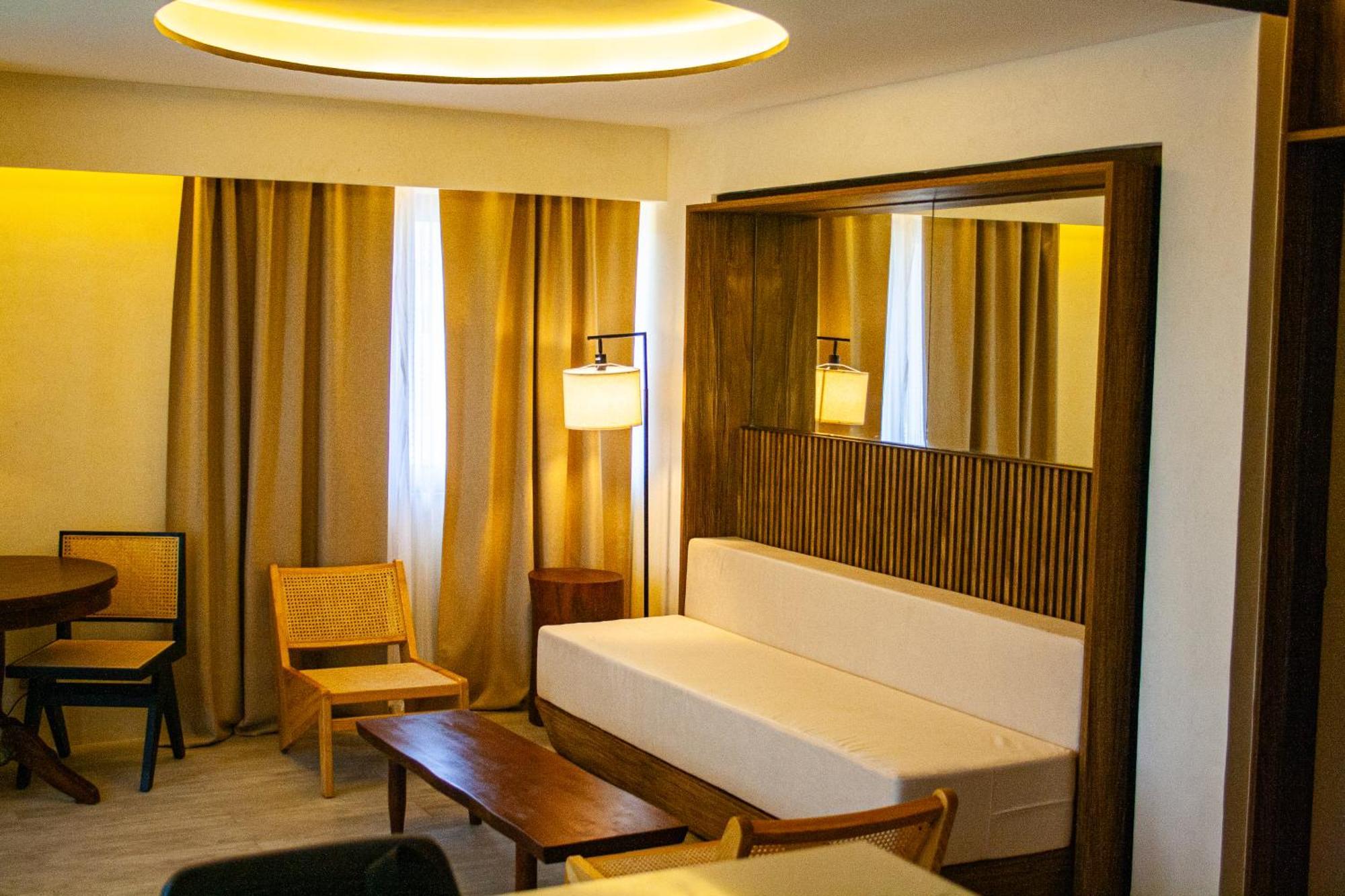 Elijah Hotel Dasmarinas Dış mekan fotoğraf