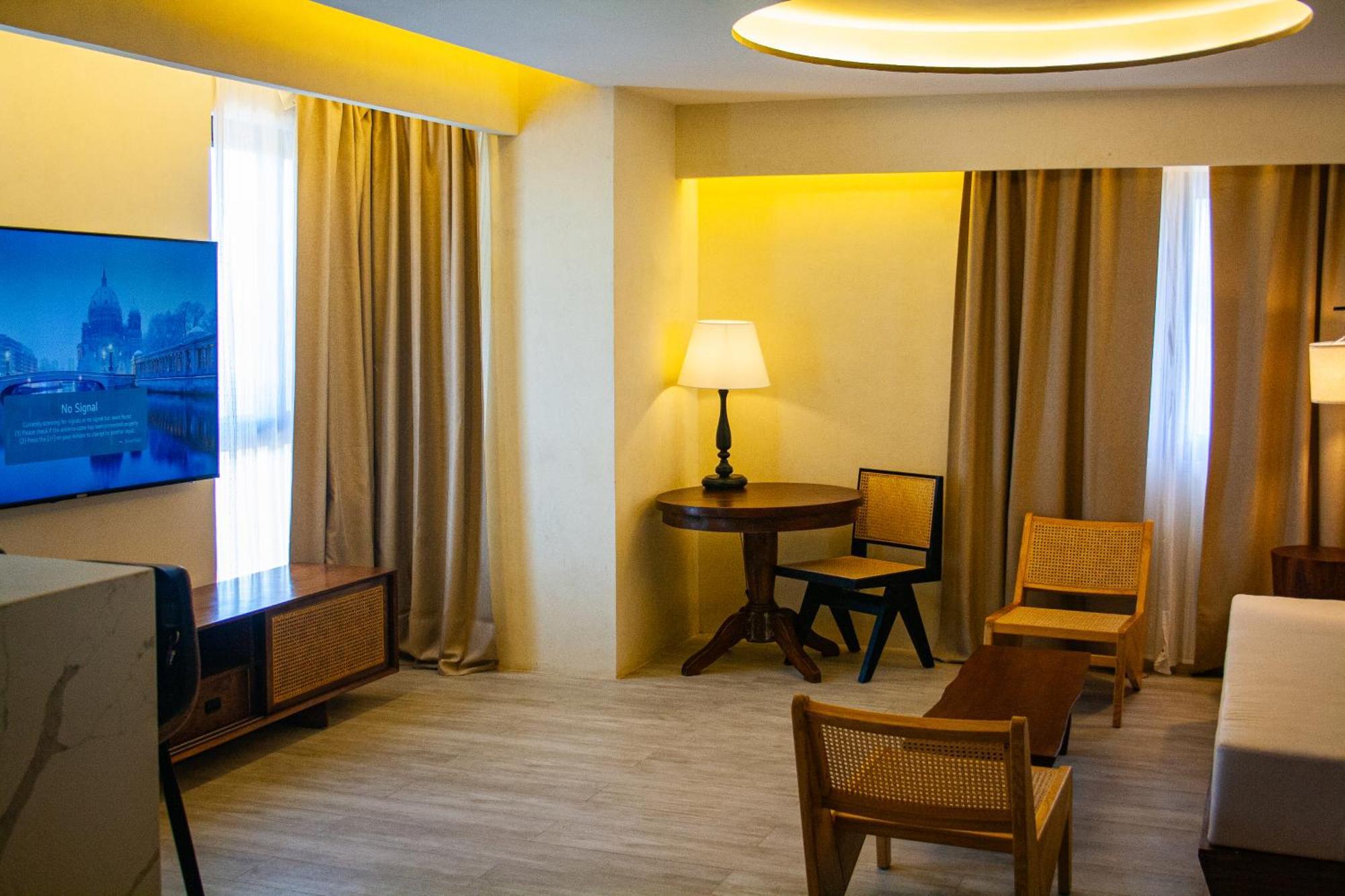 Elijah Hotel Dasmarinas Dış mekan fotoğraf