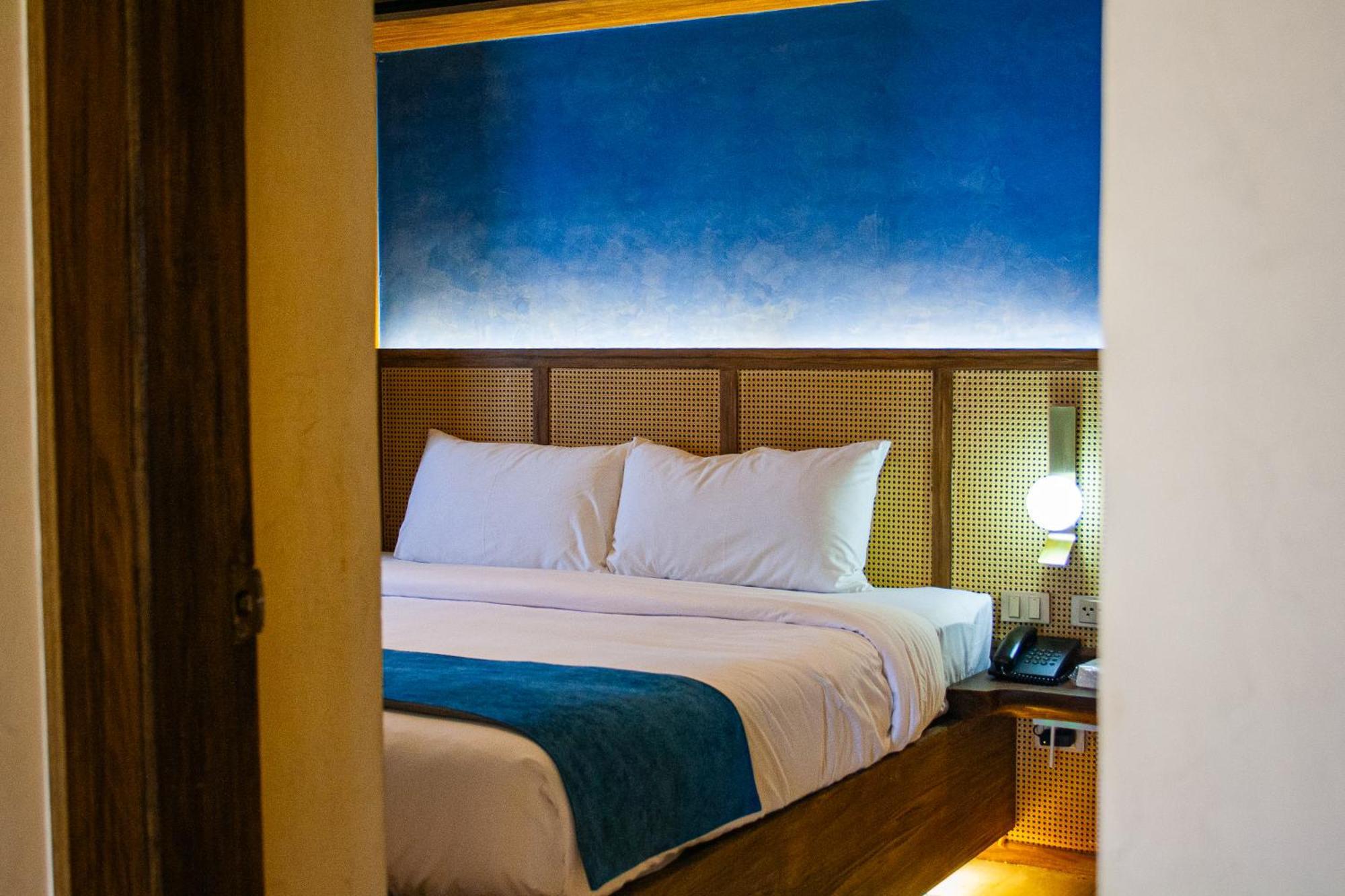 Elijah Hotel Dasmarinas Dış mekan fotoğraf