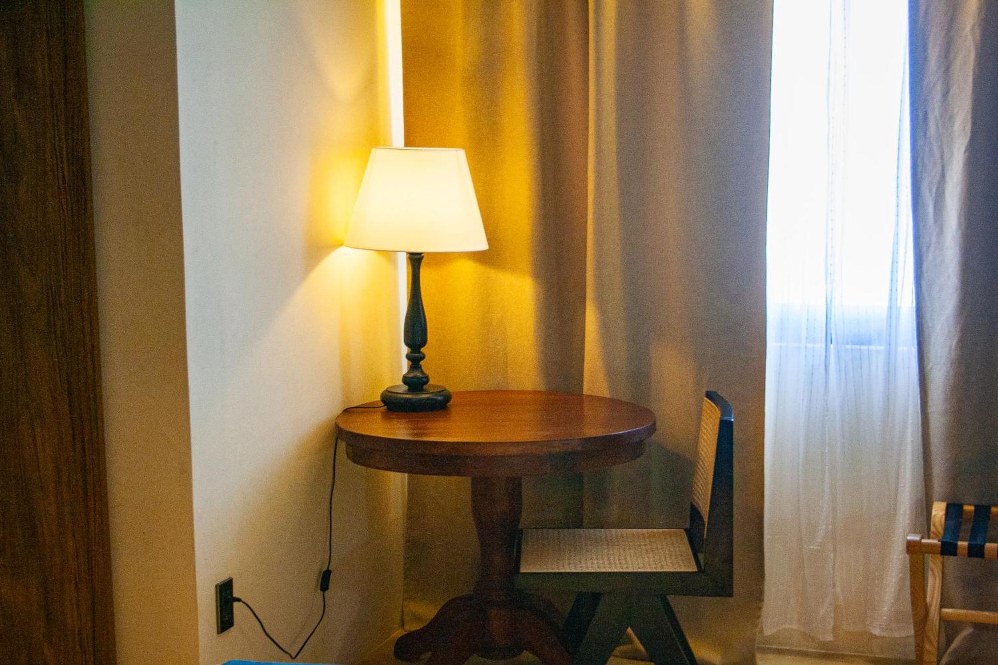 Elijah Hotel Dasmarinas Dış mekan fotoğraf