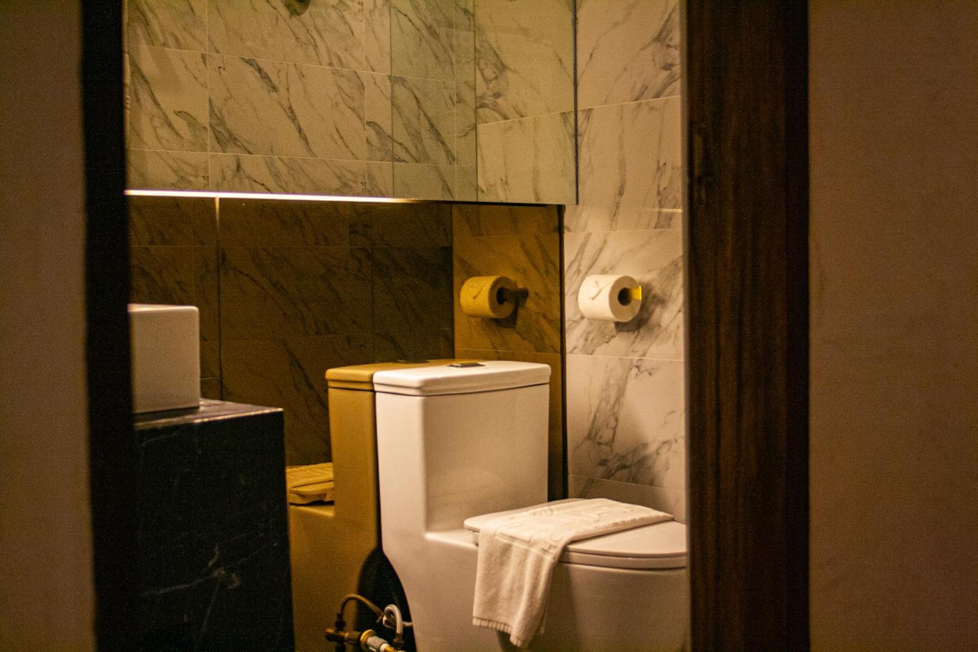 Elijah Hotel Dasmarinas Dış mekan fotoğraf